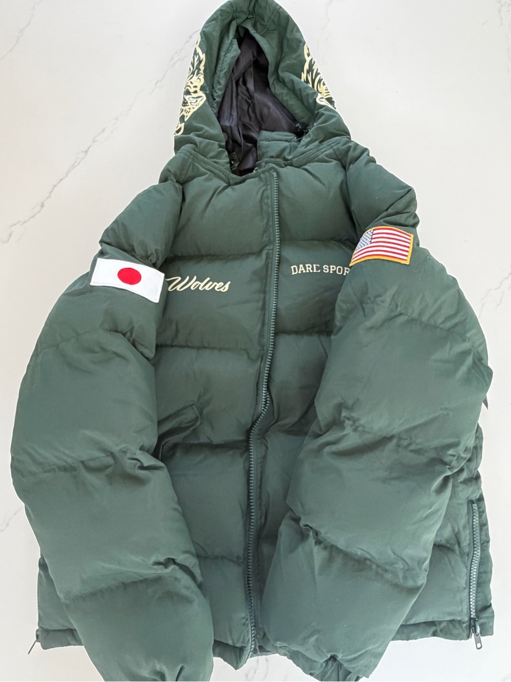 Darc Sport Puffer Jacket Size L NWT